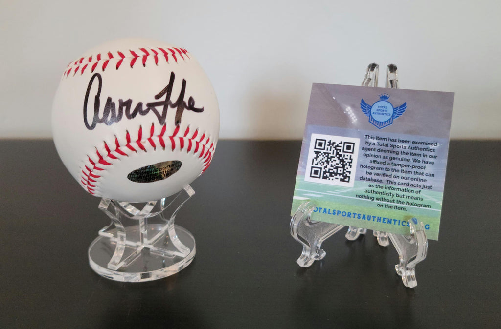 Aaron Judge Signed Autographed Baseball New York Yankees w/ Hologram COA