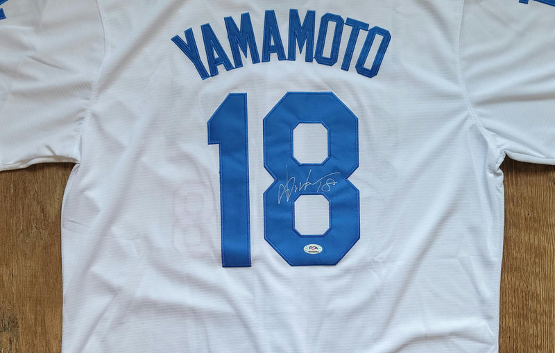 Yoshinobu Yamamoto Signed Los Angeles Dodgers Jersey PSA COA Autographed