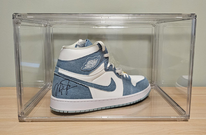 Michael Jordan Signed Single Shoe PSA Authenticated Display Case Chicago Bulls Autograph NBA Memorabilia Collectible Investment Grade
