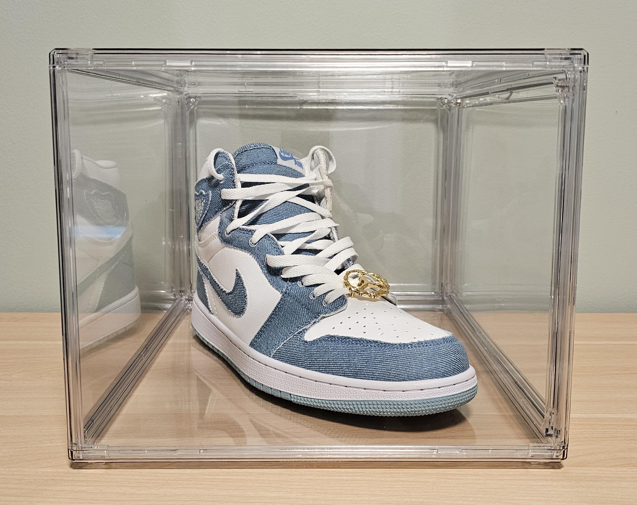 Michael Jordan Signed Single Shoe PSA Authenticated Display Case Chicago Bulls Autograph NBA Memorabilia Collectible Investment Grade