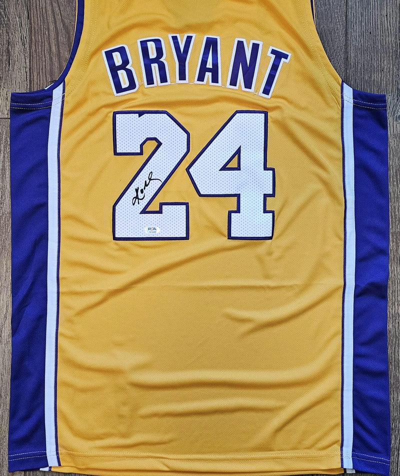 2008-2009 Kobe Bryant Signed Jersey PSA COA Autographed