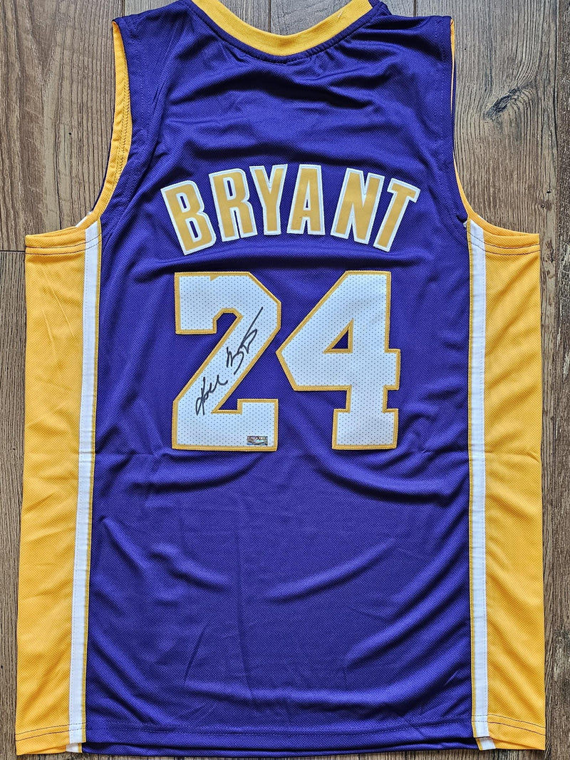Kobe Bryant Signed Lakers Jersey Full Signature Panini Authenticated NBA Black Mamba Memorabilia Collectible