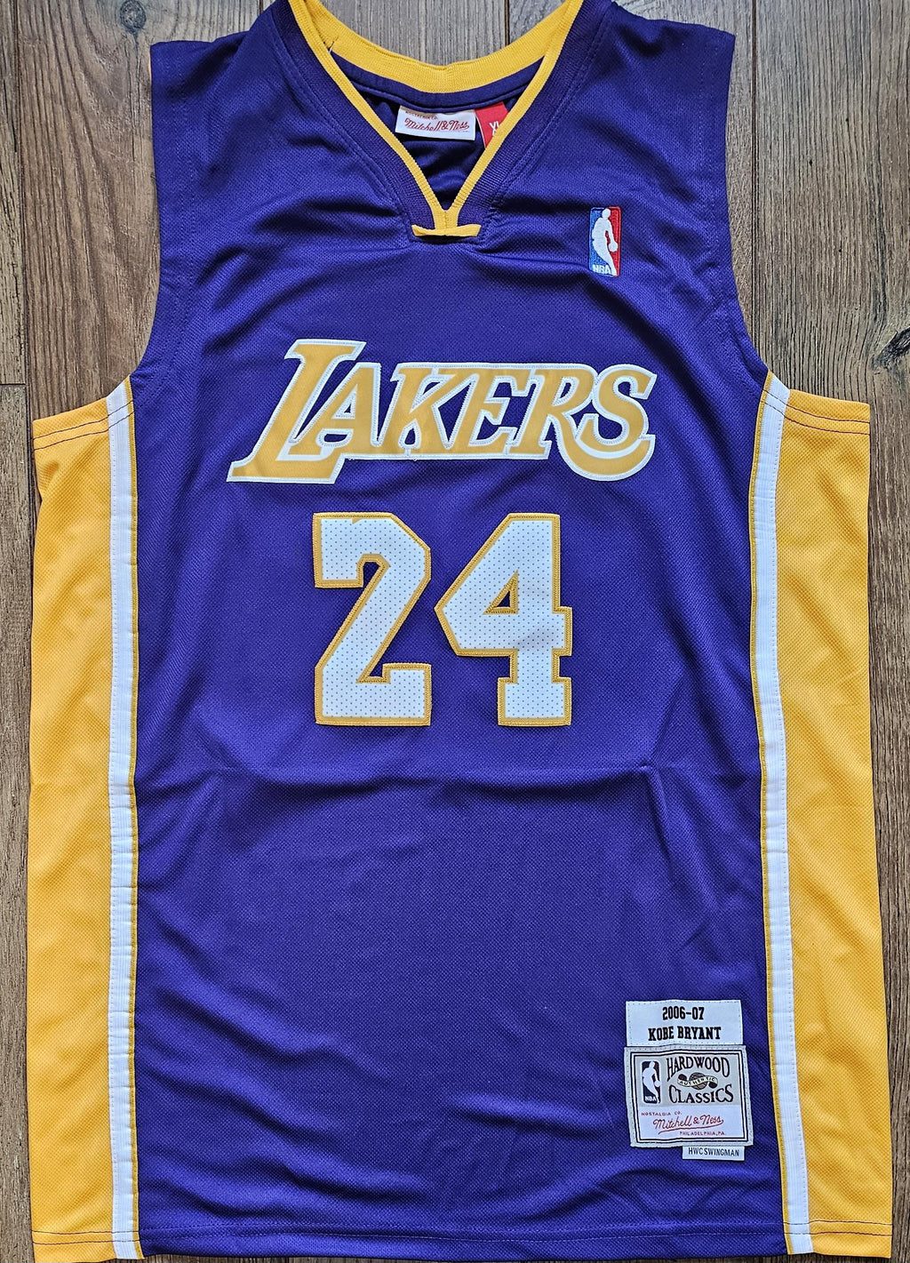 Kobe Bryant Signed Lakers Jersey Full Signature Panini Authenticated NBA Black Mamba Memorabilia Collectible