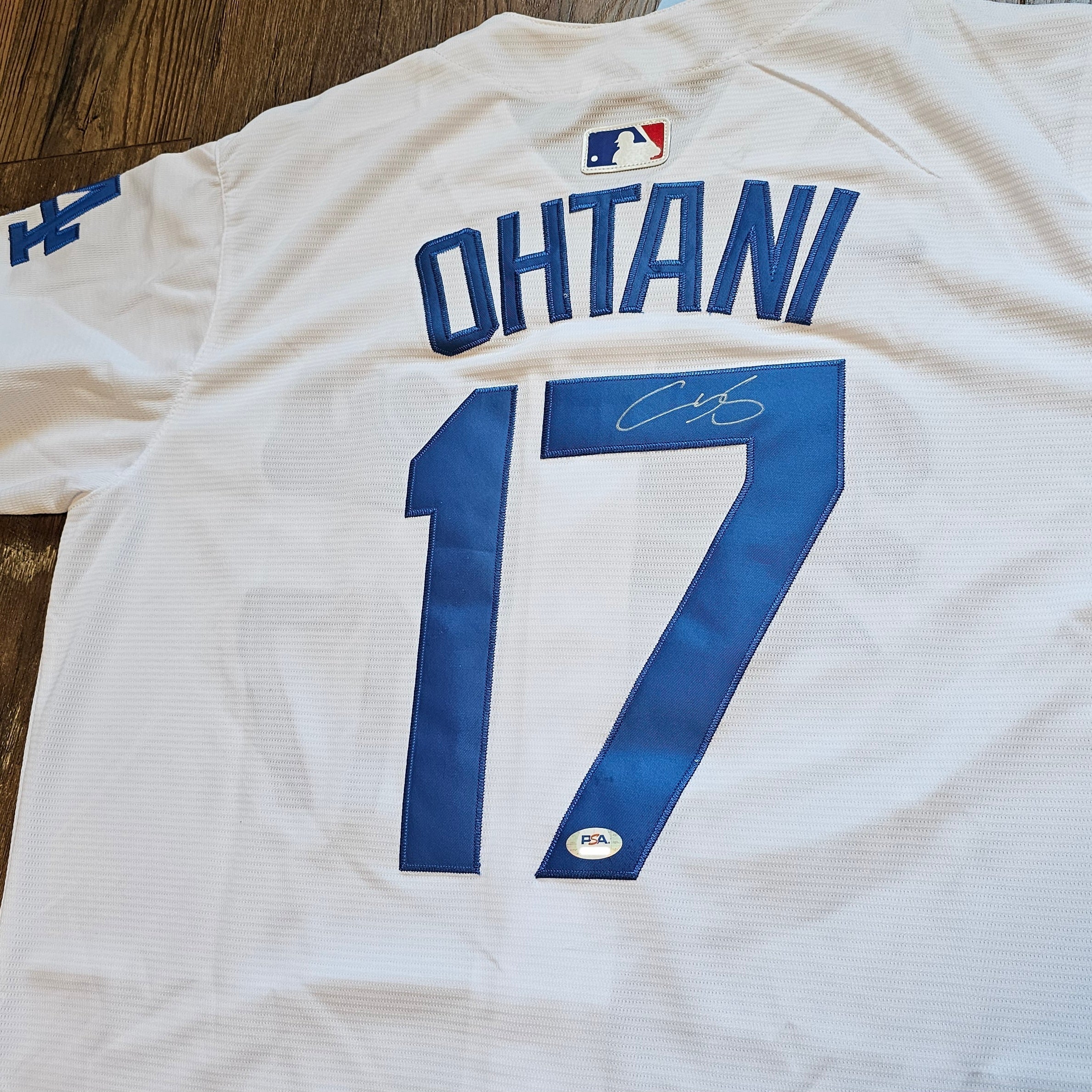 Custom Framed! Shohei Ohtani Signed Dodgers Jersey with PSA/DNA Authentication