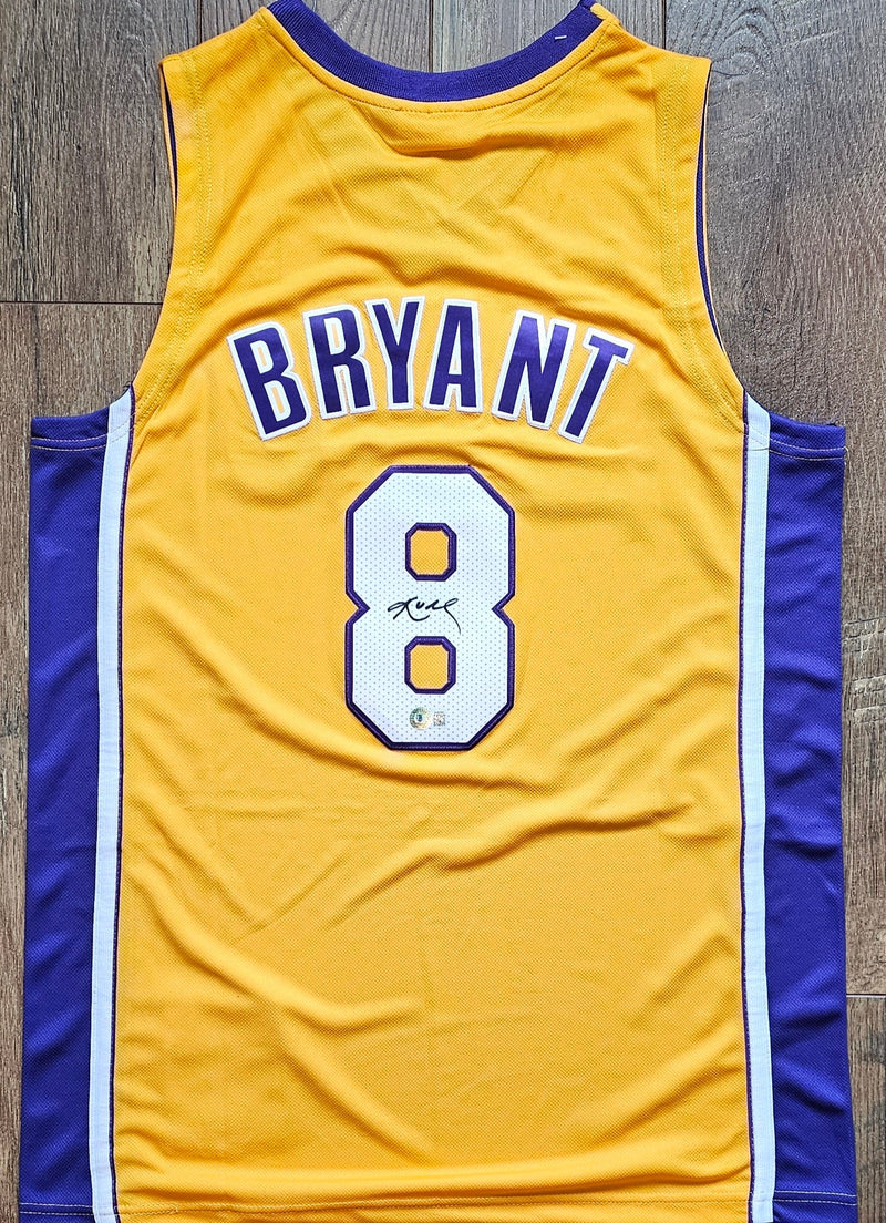 Kobe Bryant Signed 2000-2001 Finals Jersey BAS Authenticated